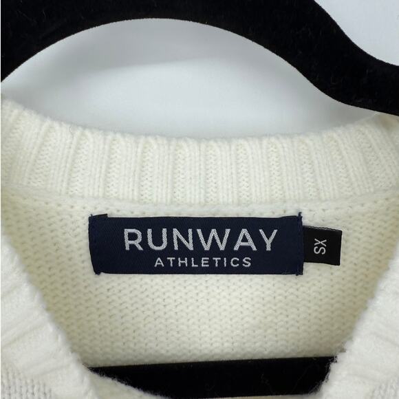 Runway Athletics Sweater Tennis Love Camel Tan White Crewneck Pullover Size XS - Picture 3 of 5